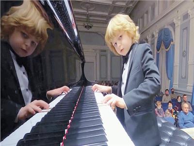 عازف البيانو الروسى الفتى إليسى ميسين فاز بالجائزة الأولى