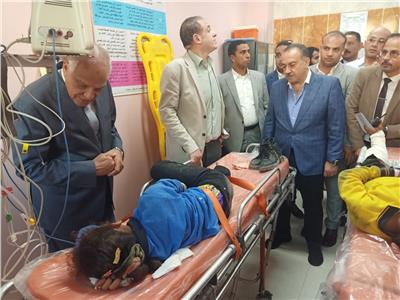 اللواء أحمد راشد محافظ الجيزة في زيارة مستشفى الشيخ زايد المركزي