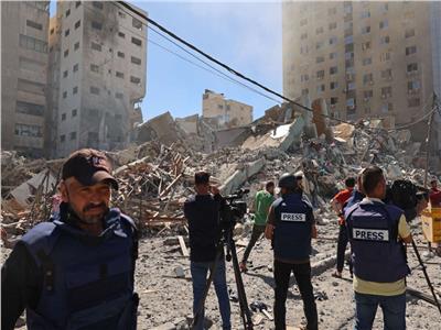 صحفيون خلال تغطية الحرب على غزة