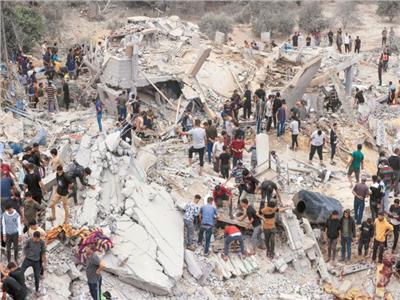 من دمار غزة أثر القصف الإسرائيلي على المدنيين