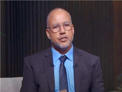 الدكتور عبد اللطيف سليمان، الأستاذ بجامعة الأزهر الشريف