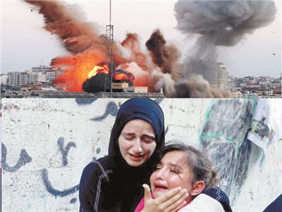 جيش الاحتلال يهاجم غزة جواً وبراً وبحراً