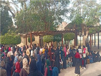 اقبال المواطنين على لجان الانتخابات الرئاسية بالقاهرة
