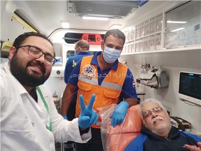 مريض بالقلب بالرعاية المركزة بمستشفى حورس بالأقصر أصر على الادلاء بصوتة في الانتخابات الرئاسية