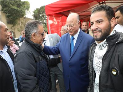 اللواء خالد عبدالعال محافظ القاهرة خلال تفقدة لجان الانتخابات الرئاسية بالمنطقة الغربية