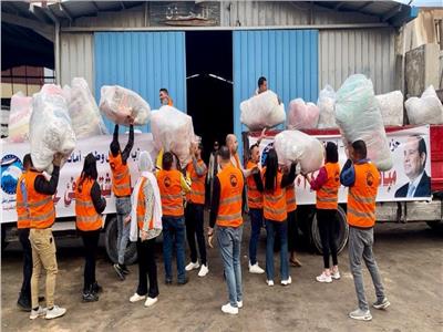حزب مستقبل وطن يواصل حملة "شتاء دافئ" بتوزيع 5000 بطانية بالإسكندرية