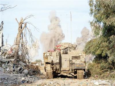 إحدى دبابات الاحتلال خلال العمليات البرية في غزة