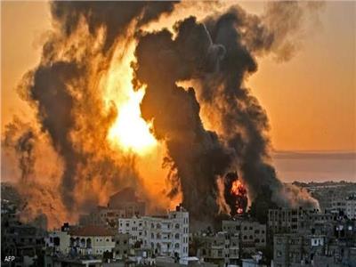 قصف جوي ومدفعي على غزة