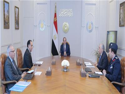 الرئيس السيسي خلال اجتماعه مع رئيس مجلس الوزراء، ووزيرا الزراعة والري