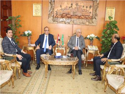 لقاء رئيس جامعة المنوفية ومنسق العلاقات الصينية المصرية