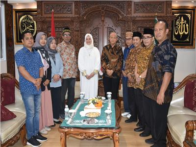 نائب رئيس الجمعية المحمدية بإندونيسيا يستقبل مستشار شيخ الأزهر 