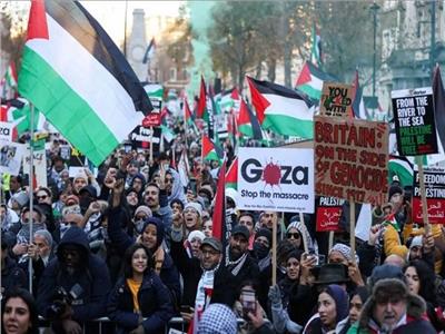 مظاهرات حاشدة في عدة عواصم حول العالم تطالب بوقف العدوان على غزة