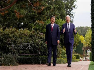 الرئيس الأمريكي جو بايدن ونظيره الصيني