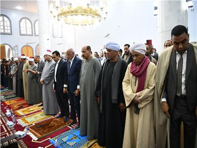 بتكلفة مليون و 800 الف جنيه.. نائب محافظ قنا يفتتح مسجد الجيار بقرية السلامية 