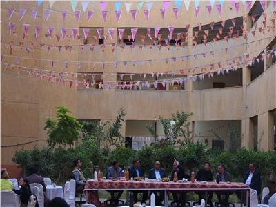رئيس جامعة الأقصر يشارك في حفل الإفطار الجماعي للطلاب والعاملين بكلية الآثار