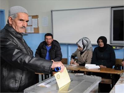 الأتراك يتوجهون لصناديق الانتخابات البلدية.. وأردوغان ليس مشاركًا بها