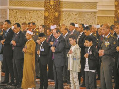 الرئيس عبد ‏الفتاح السيسى يؤدى صلاة عيد الفطر المبارك بمسجد مصر الكبير بالعاصمة الإدارية