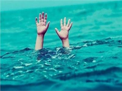 مصرع طفل غرقًا في الترعة بكوم أمبو 