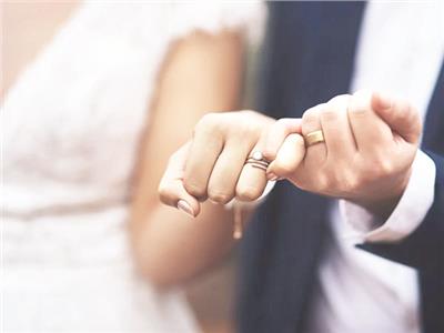 «المستعمل» يخفض فاتورة الزواج