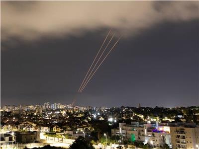 إعلام إسرائيلي: الهجوم الإيراني ألحق أضرارًا بقاعدة «رامون» الإسرائيلية