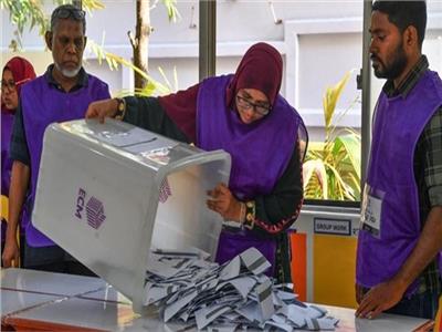 مراكز الاقتراع في جزر المالديف أبوابها أمام الناخبين