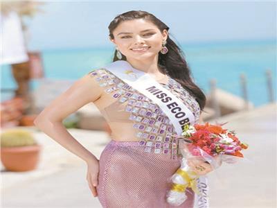 ملكة جمال أوكرانيا تُتوج بمسابقة ملابس الشاطئ بالغردقة