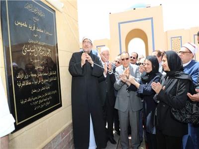  وزير الأوقاف ومحافظا الشرقية وجنوب سيناء خلال افتتاح مسجد محمد فريد خميس