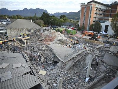 انهيار مبنى في جنوب إفريقيا