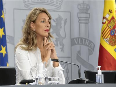 نائبة رئيس الوزراء الإسباني وزعيمة كتلة الائتلاف اليساري سومار يولاندا دياز