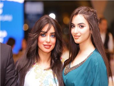 الاعلامية هبه عبدالعزيز ونجلتها