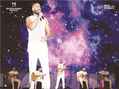 ليالي العلمين «كاملة العدد».. تامر حسني تألق و«المصريين» أبهروا الحضور