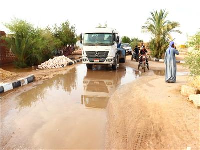 سقوط  الامطار بالوادي الجديد