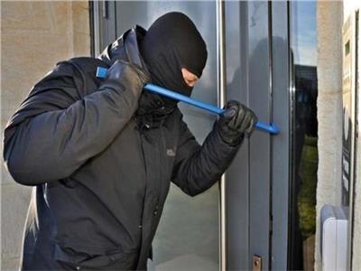 الحبس عام لمتهم بسرقة الشقق السكنية بعين شمس 