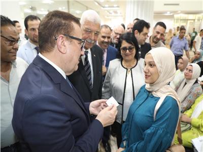 محافظ المنوفية خلال الجولة 