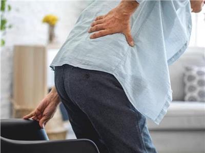 آلام الظهر علامة لوجود سرطان البنكرياس