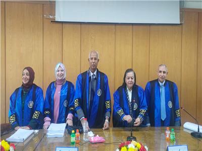 الزميلة الصحفية  أمنية حسني كُريم ولجنة الحكم