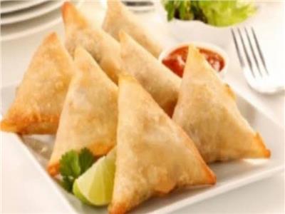 إفطار رمضان 2025.. أسهل طريقة لتحضير سمبوسك بالبطاطس الحارة 