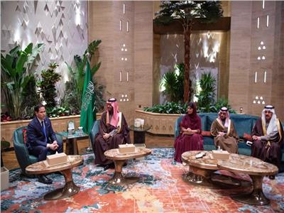 بن سلمان يبحث مساعي تحقيق الاستقرار بالمنطقة مع وزير خارجية أمريكا