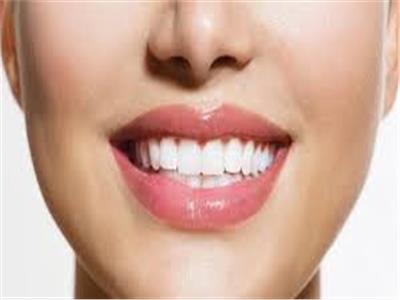 6 أطعمة يجب تناولها للحصول على أسنان صحية وخالية من الجراثيم