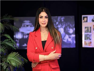إيناس عز الدين : نور الشريف مدرسة تانية ومفيش مقارنة مع الزعيم |فيديو
