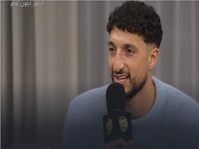 لاعب النادي الاهلي  وسام أبوعلي