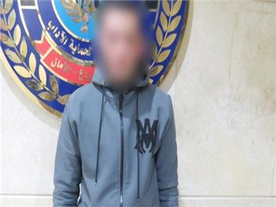الشرطة تصطاد دجال النساء  داخل شقة إحدى ضحاياه 
