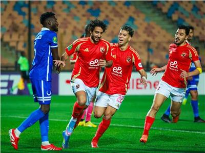 صورة من مباراة الأهلي والهلال الأخيرة