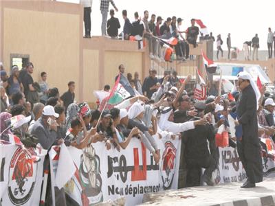 آلاف المواطنين احتشدوا للترحيب بالرئيس السيسى وماكرون فى العريش   