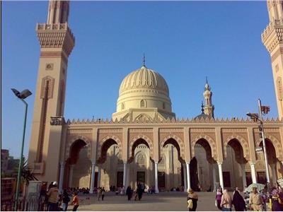 السيسي يولى اهتماما بالمساجد الكبرى ويوجه بتحويلها لمنارات تعليمية