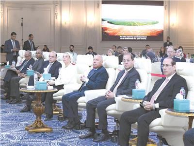 الوزير: ملتزمون بالتحول للاقتصاد الأخضر.. وكجوك: نعوّل على القطاع الخاص