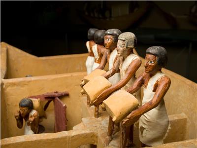 إنتاخ الخبز في عصر الفراعنة