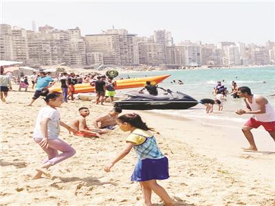 الميزانية لا تسمح.. أسر فاتها قطار المصايف