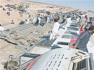 قطار مطروح - محرم بك يخرج عن القضبان |مصرع 3 وإصابة 54 ولجنة للوقوف على الأسباب