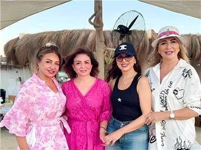 إلهام شاهين مع أنغام وليلى علوي وإيناس الدغيدي